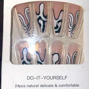 White and black French tip nails press ons no glue